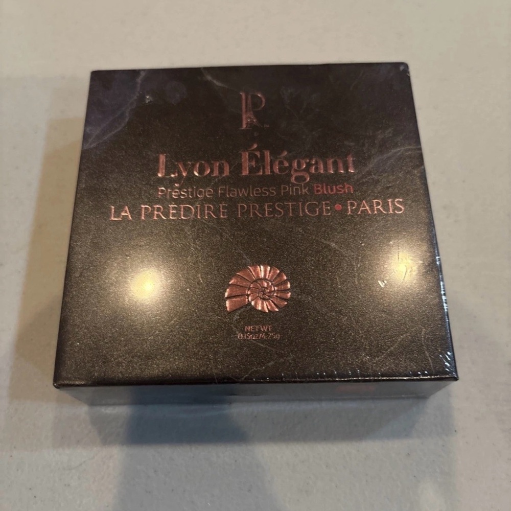Lyon Élégant Prestige Flawless Pink Blush - La Predire Prestige Paris